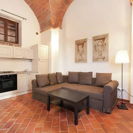 Appartement Mit Offenem Schlafboden Und Garten *